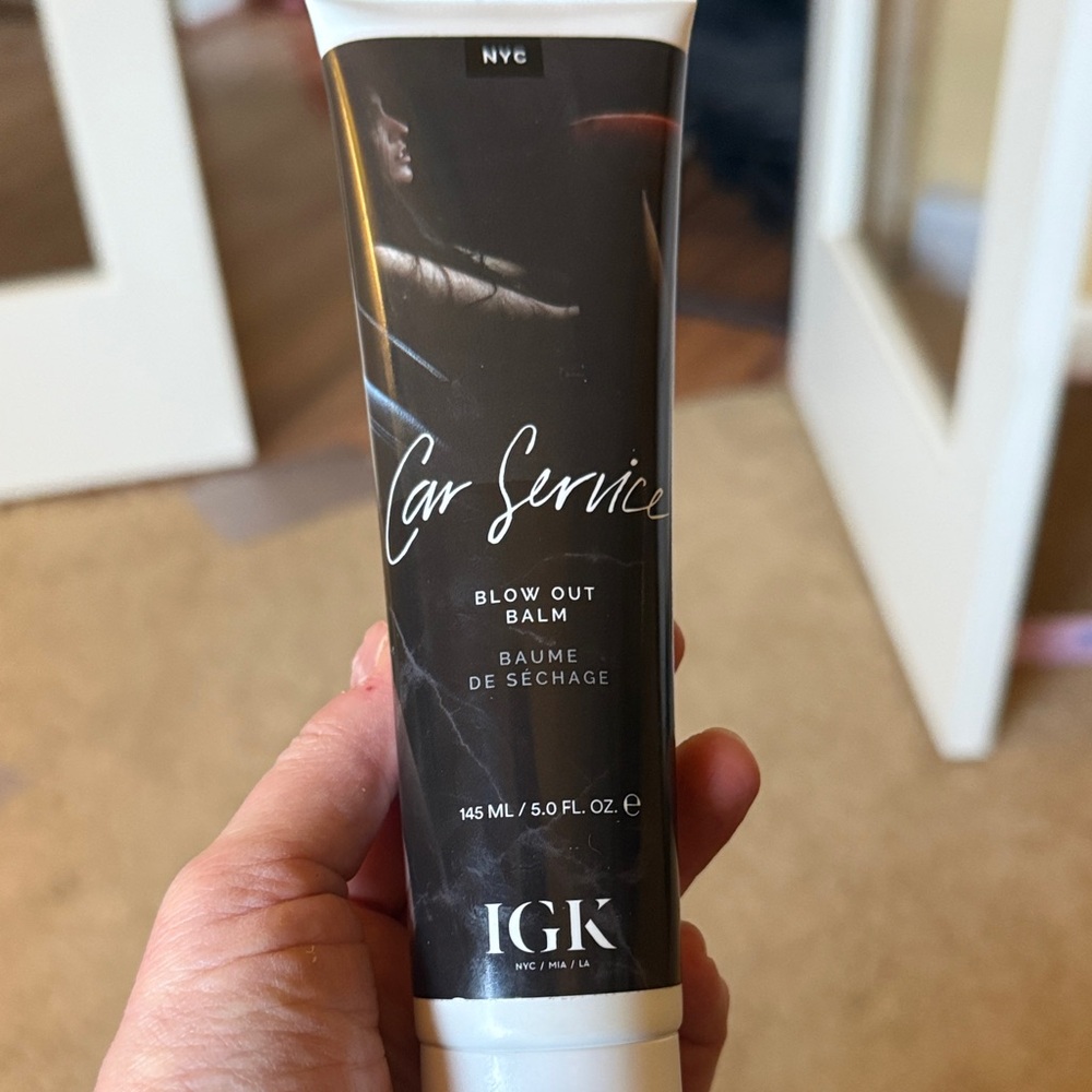GK Car Service Blow Out Balm - Black and White
